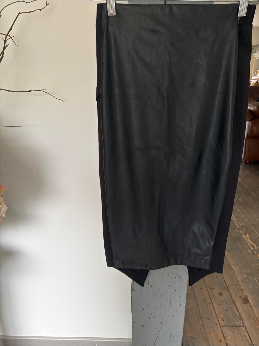 Black front fauxLeather Pencil Skirt Women's Skirt by Garcia new missing Tag